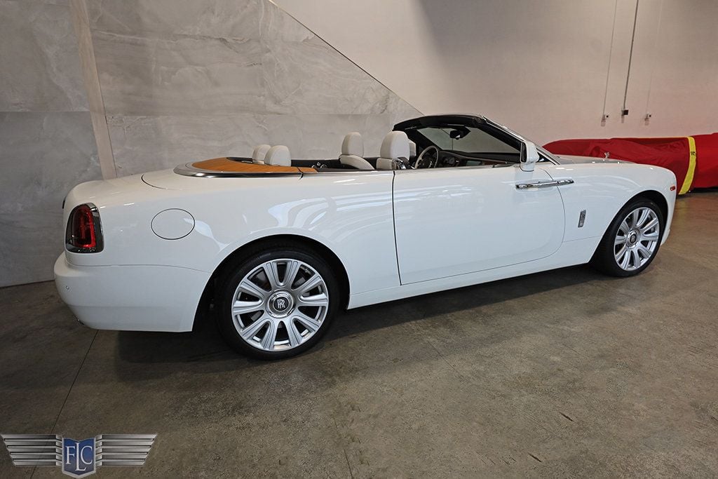 2017 Rolls-Royce Dawn Convertible - 23039198 - 4