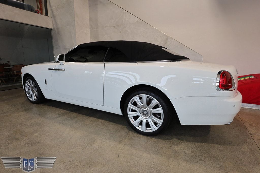 2017 Rolls-Royce Dawn Convertible - 23039198 - 5