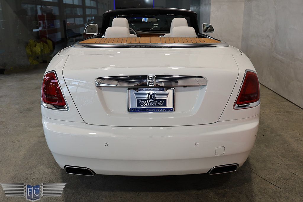 2017 Rolls-Royce Dawn Convertible - 23039198 - 7