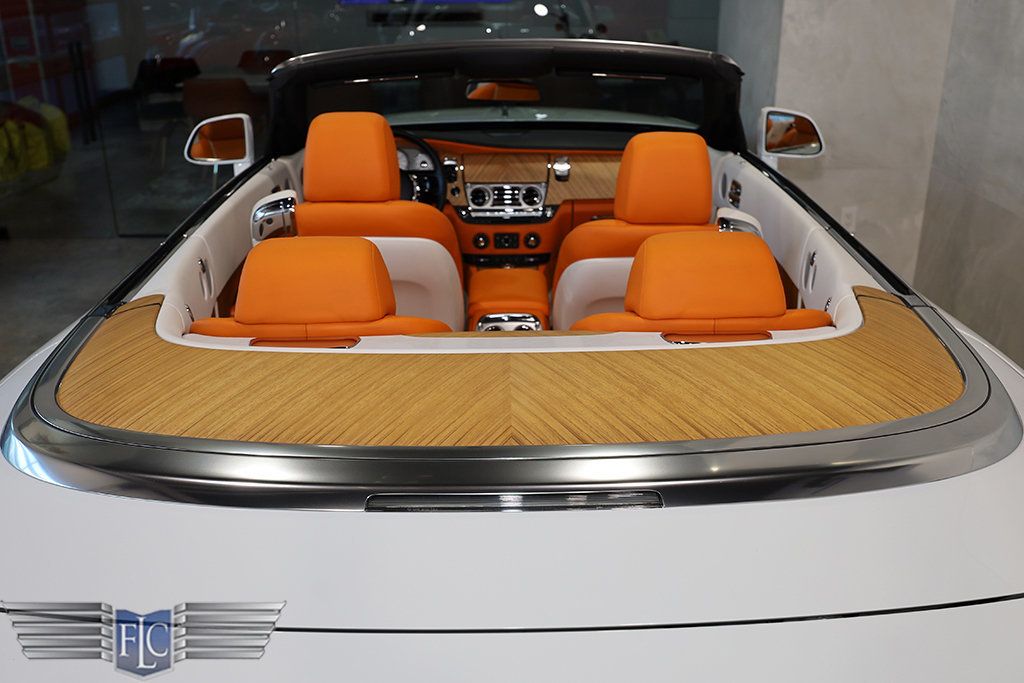 2017 Rolls-Royce Dawn Convertible - 23041760 - 15