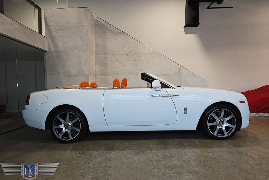 2017 Rolls-Royce Dawn Convertible - 23041760 - 1
