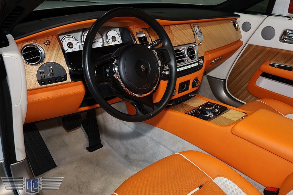2017 Rolls-Royce Dawn Convertible - 23041760 - 27