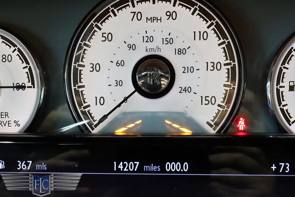 2017 Rolls-Royce Dawn Convertible - 23041760 - 44