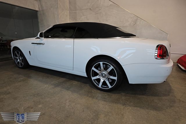2017 Rolls-Royce Dawn Convertible - 23041760 - 5
