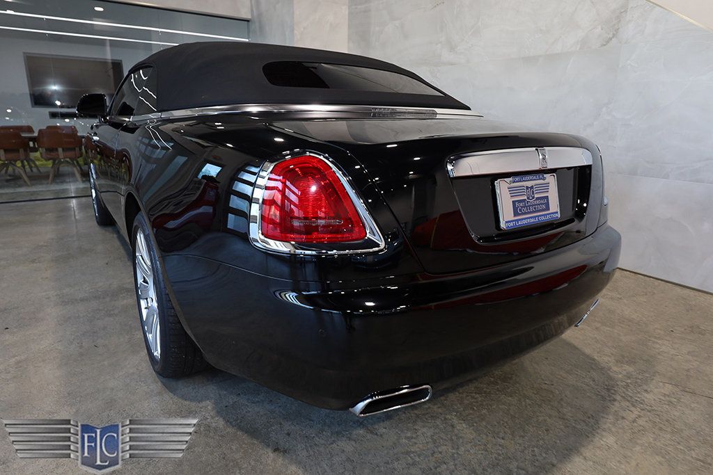 2017 Rolls-Royce Dawn Convertible - 23082501 - 9
