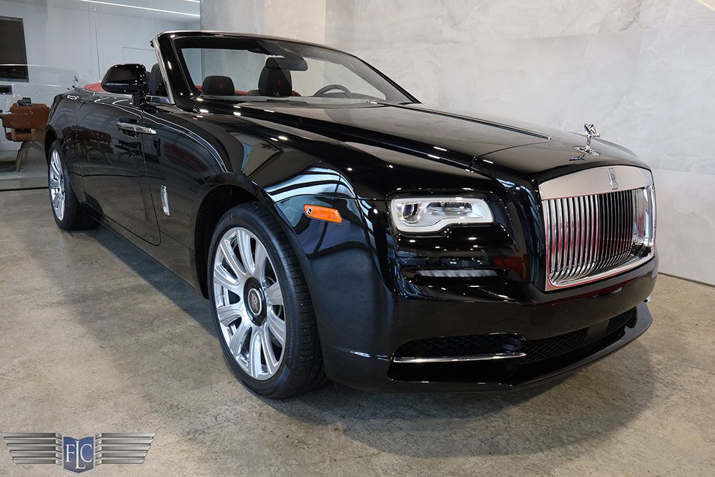 2017 Rolls-Royce Dawn Convertible - 23082501 - 11