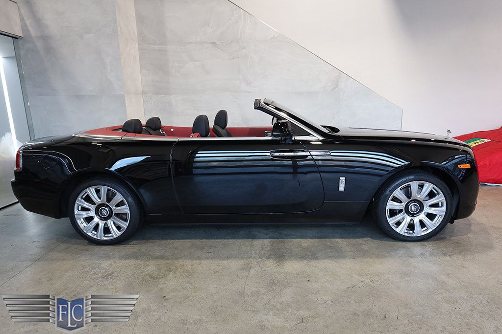 2017 Rolls-Royce Dawn Convertible - 23082501 - 13
