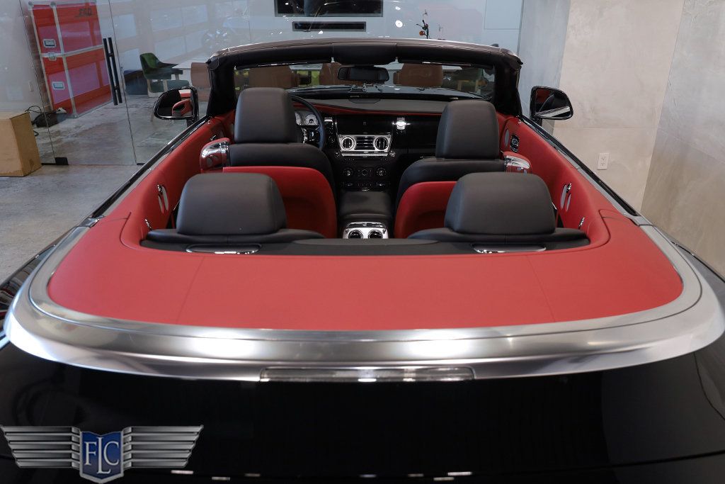 2017 Rolls-Royce Dawn Convertible - 23082501 - 15