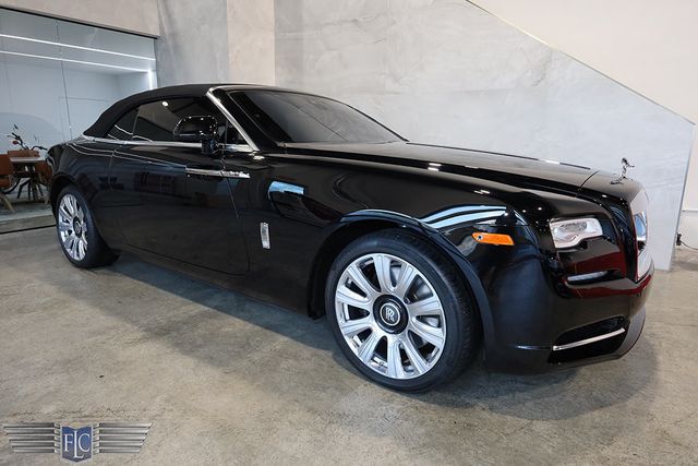 2017 Rolls-Royce Dawn Convertible - 23082501 - 40