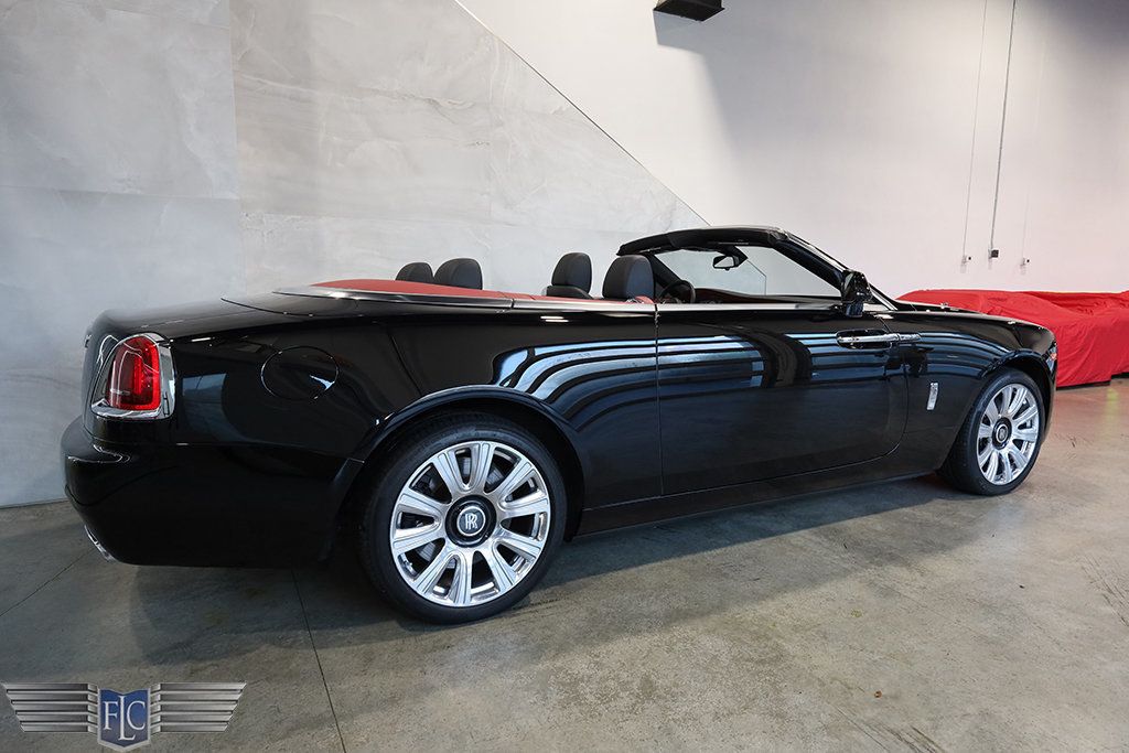 2017 Rolls-Royce Dawn Convertible - 23082501 - 4