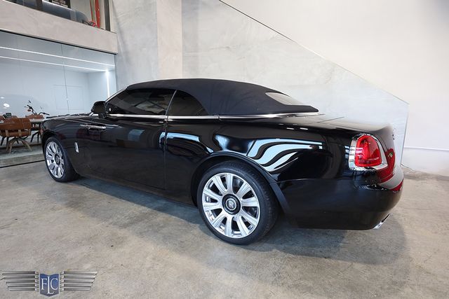 2017 Rolls-Royce Dawn Convertible - 23082501 - 5