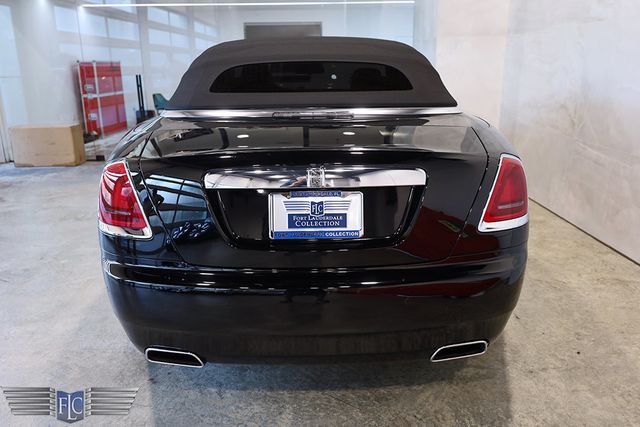2017 Rolls-Royce Dawn Convertible - 23082501 - 7