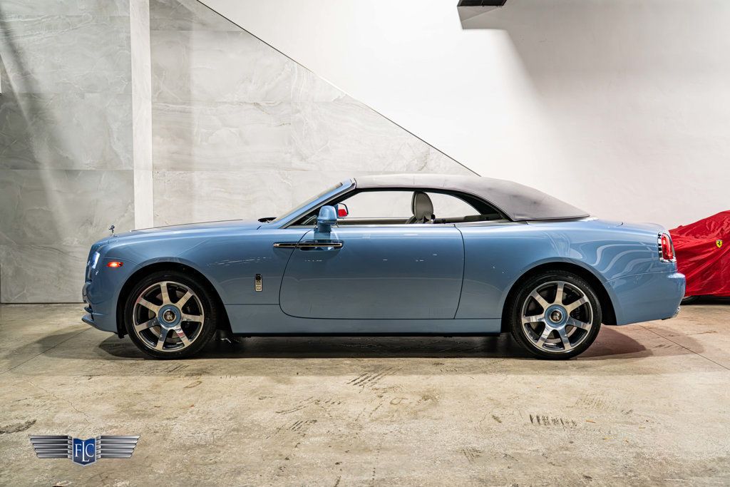 2017 Rolls-Royce Dawn Convertible - 23094548 - 9