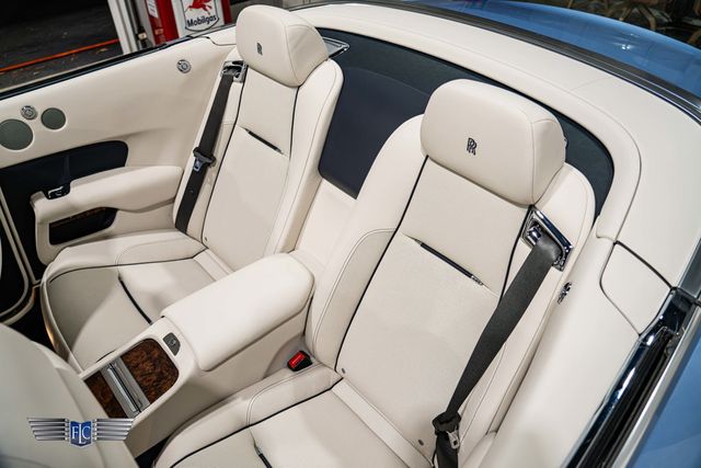 2017 Rolls-Royce Dawn Convertible - 23094548 - 25