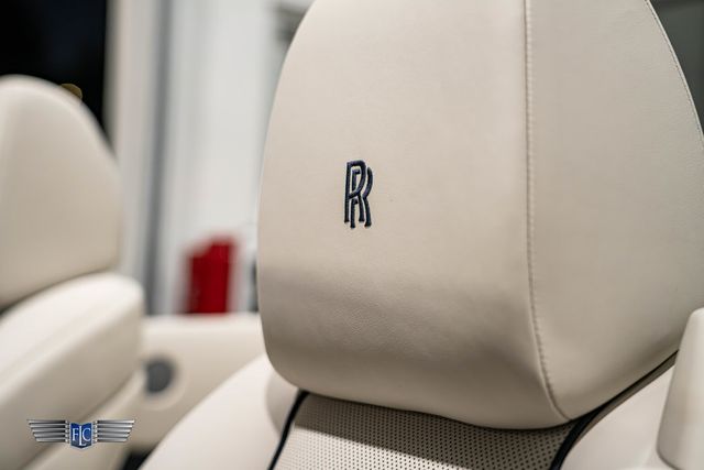 2017 Rolls-Royce Dawn Convertible - 23094548 - 28