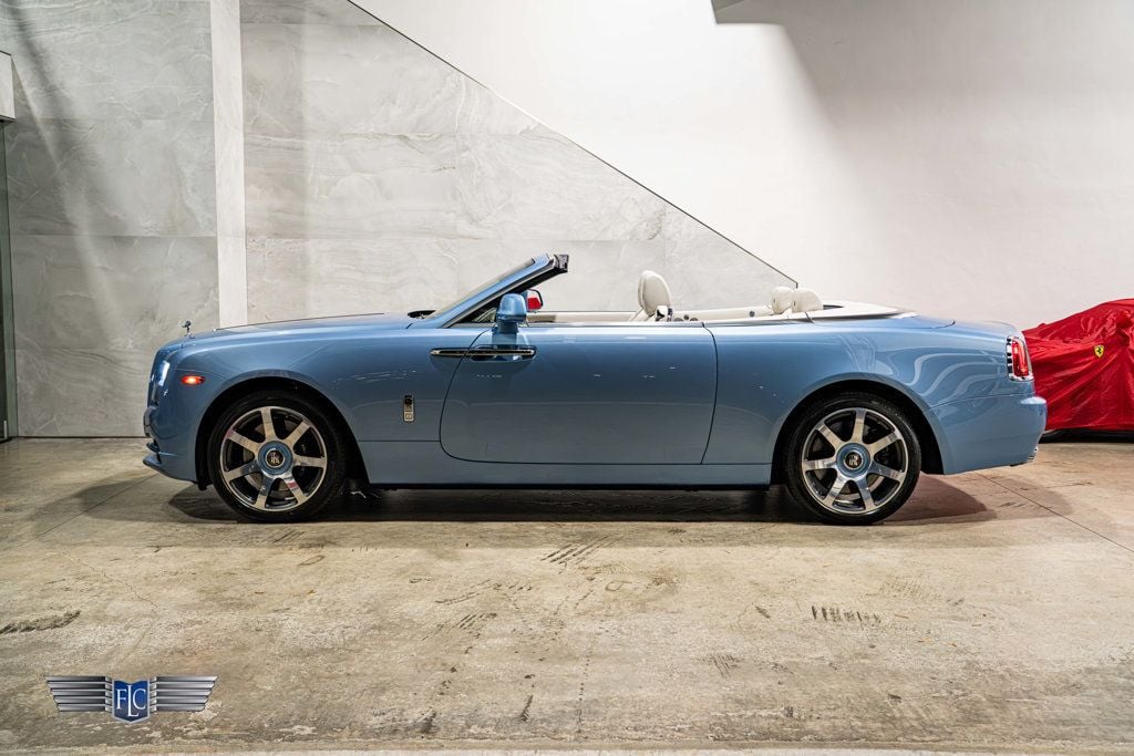 2017 Rolls-Royce Dawn Convertible - 23094548 - 4