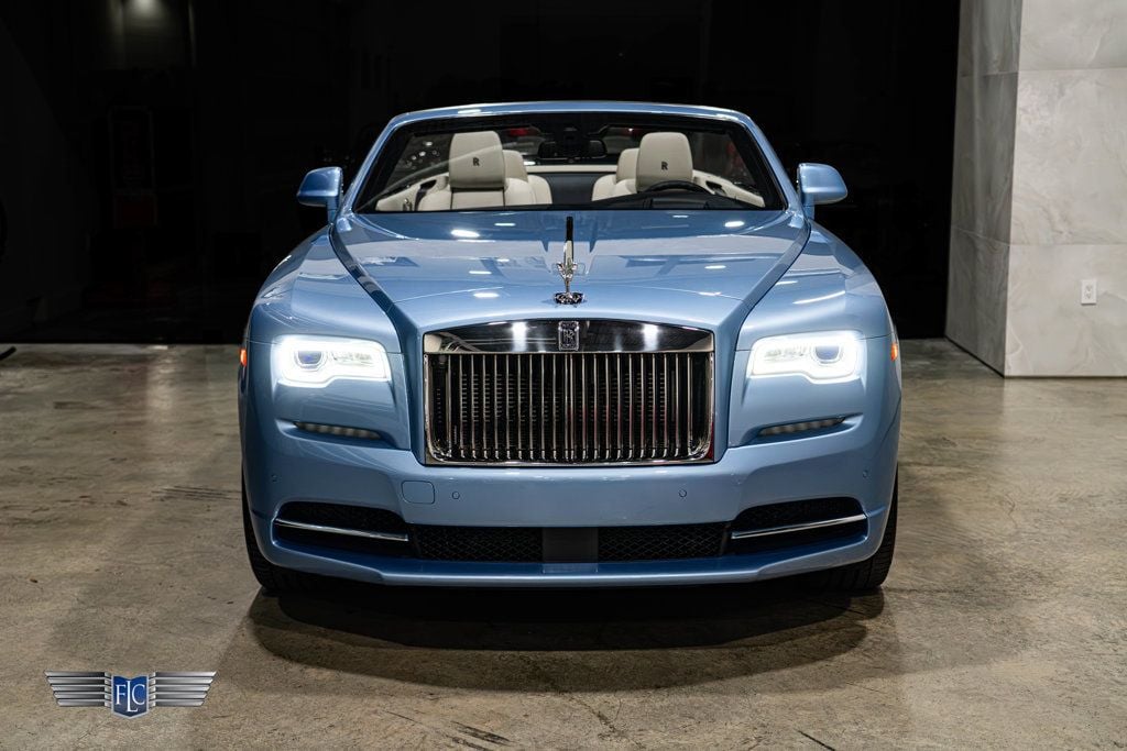 2017 Rolls-Royce Dawn Convertible - 23094548 - 5