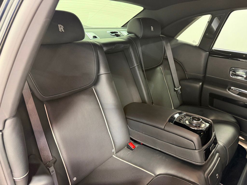 2017 Rolls-Royce Ghost STARLIGHT HEADLINER - 23031179 - 39