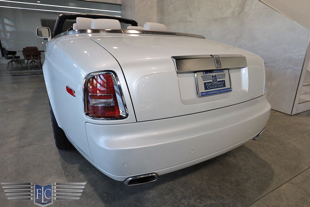 2017 Rolls-Royce Phantom Base - 22945304 - 9