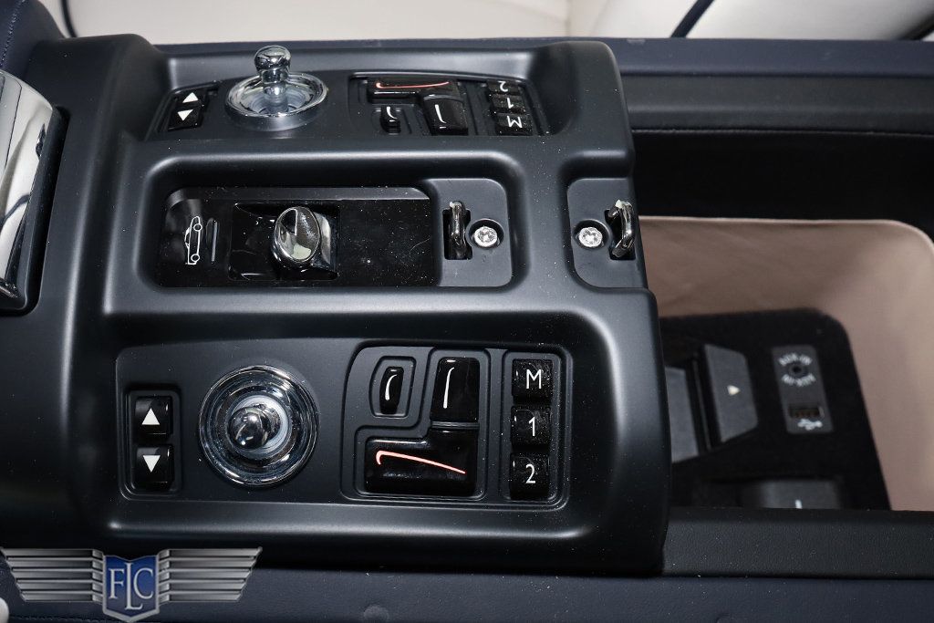 2017 Rolls-Royce Phantom Base - 22945304 - 22