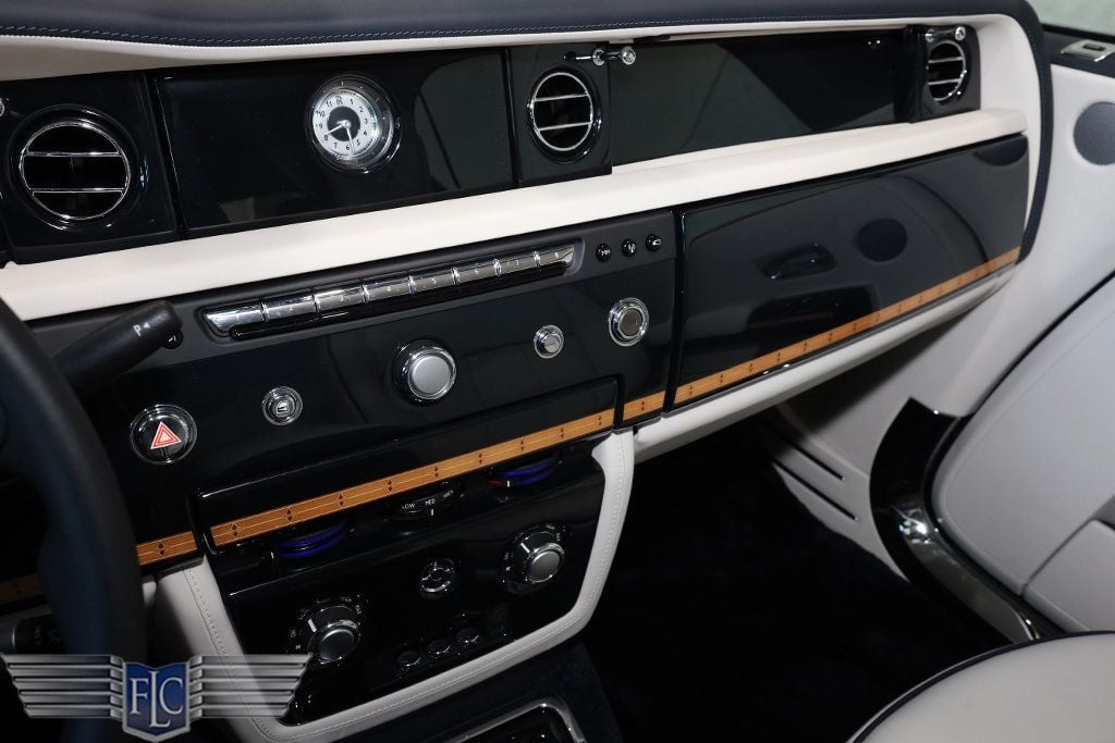 2017 Rolls-Royce Phantom Drophead Coupe - 22945304 - 32