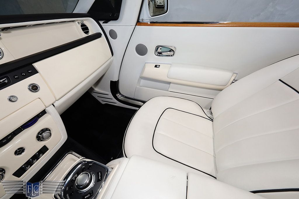2017 Rolls-Royce Phantom Drophead Covertible - Final Edition - 22834890 - 27