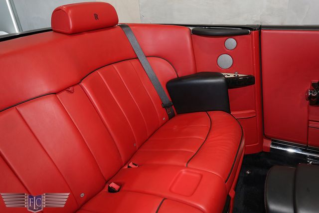 2017 Rolls-Royce Phantom Drophead Coupe  - 23040582 - 22