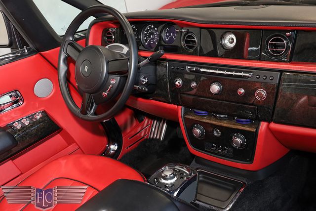 2017 Rolls-Royce Phantom Drophead Coupe  - 23040582 - 24