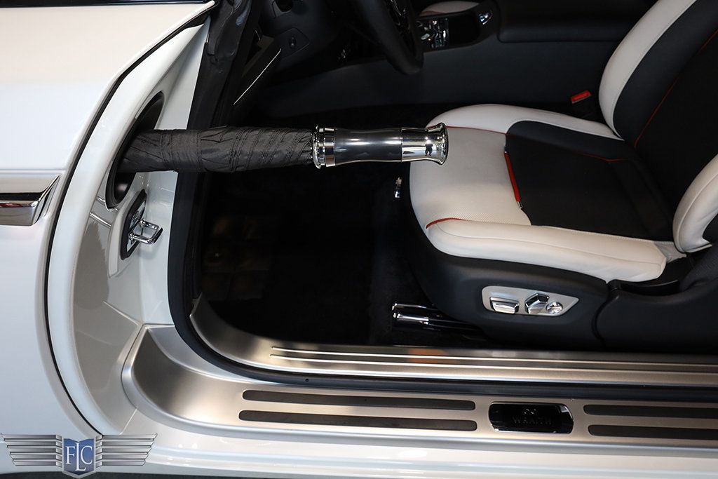 2017 Rolls-Royce Wraith Black Badge - 22872398 - 15