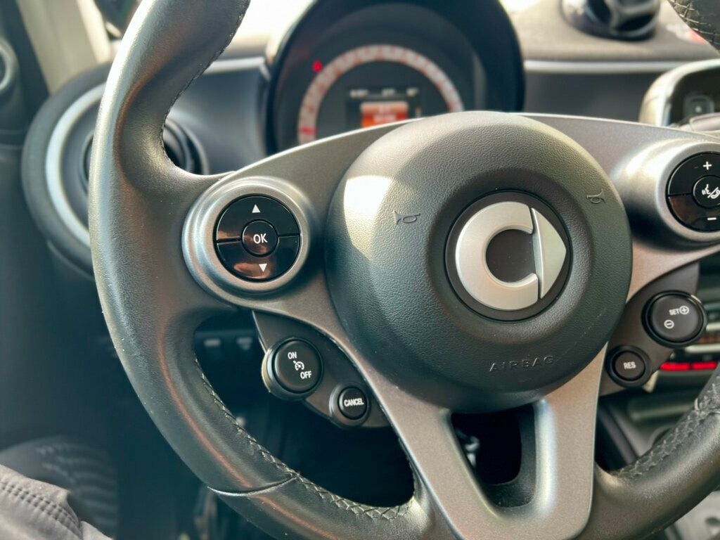 2017 smart fortwo electric drive passion coupe - 22968854 - 13