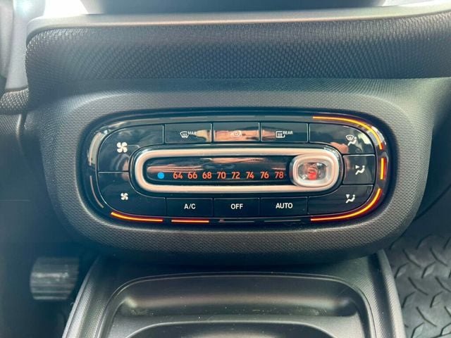 2017 smart fortwo electric drive passion coupe - 22968854 - 18