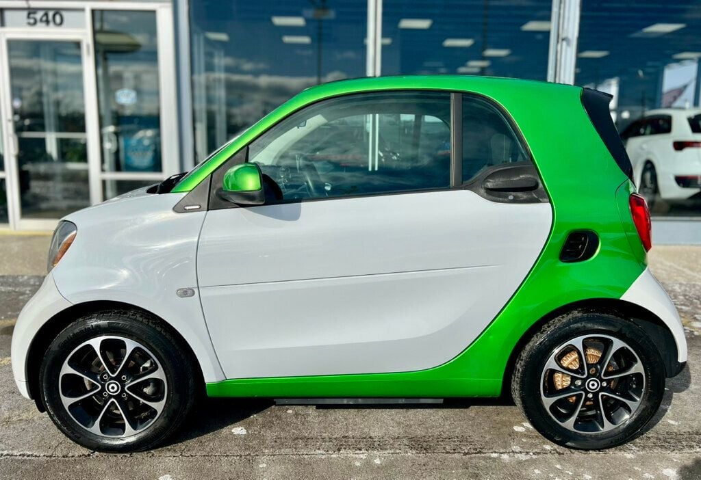2017 smart fortwo electric drive passion coupe - 22968854 - 1