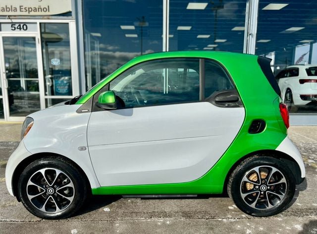 2017 smart fortwo electric drive passion coupe - 22968854 - 24
