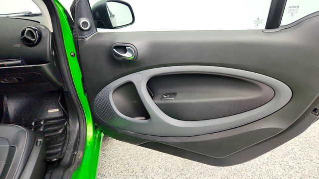 2017 smart fortwo electric drive prime coupe w/ JBL Media System JBL & Prime Package - 23020227 - 22