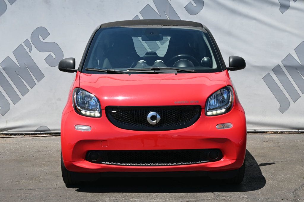 2017 Smart Fortwo Electric Drive photo 2