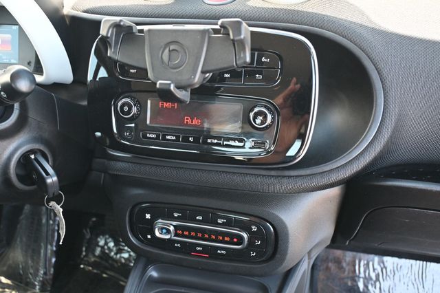 2017 smart fortwo electric drive pure coupe - 23079695 - 9