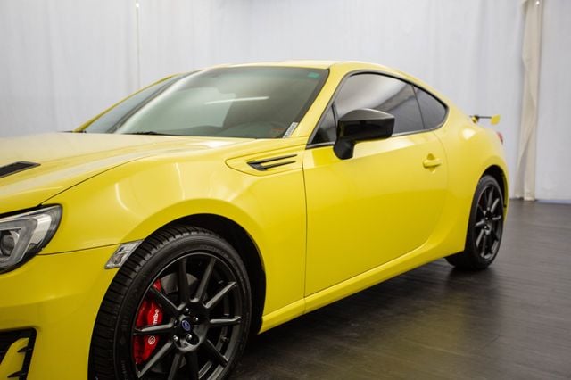 2017 Subaru BRZ Series.Yellow Manual - 23000073 - 30