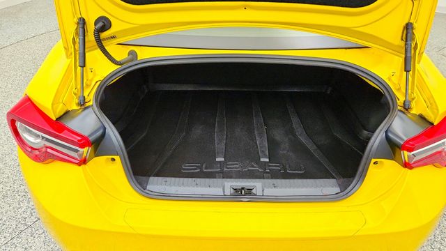 2017 Subaru BRZ Series.Yellow Manual - 23097119 - 19