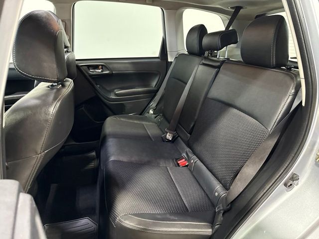 2017 Subaru Forester 2.0XT Premium CVT - 23038604 - 28