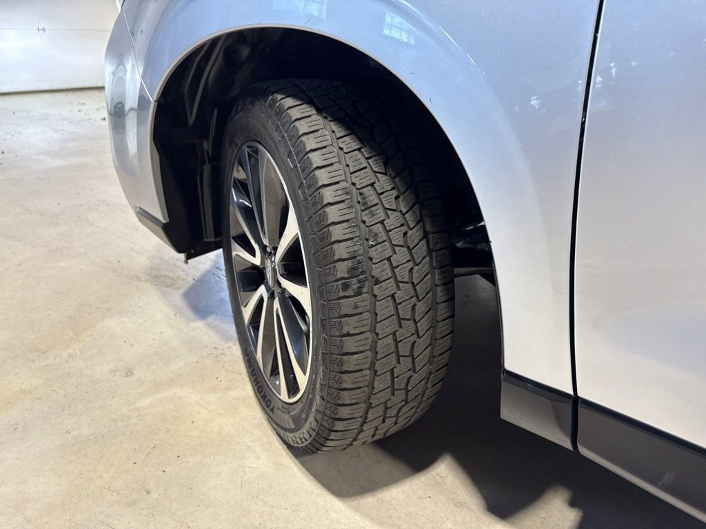 2017 Subaru Forester 2.0XT Premium CVT - 23038604 - 2