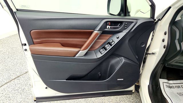 2017 Subaru Forester 2.0XT Touring CVT - 23020159 - 10