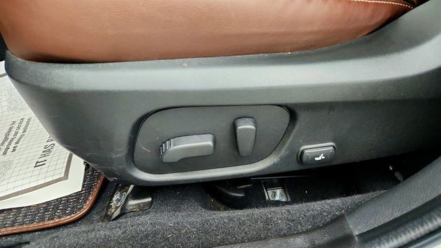 2017 Subaru Forester 2.0XT Touring CVT - 23020159 - 11