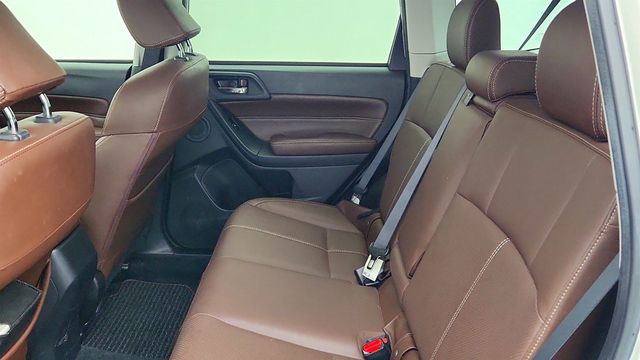 2017 Subaru Forester 2.0XT Touring CVT - 23020159 - 18