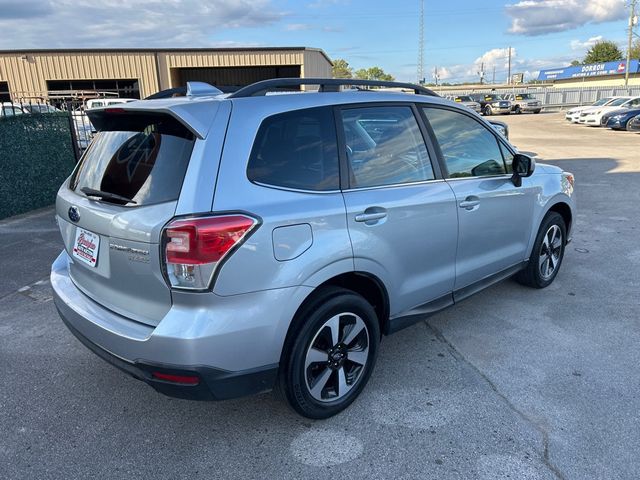 2017 Subaru Forester 2.5i Limited CVT - 22884733 - 3
