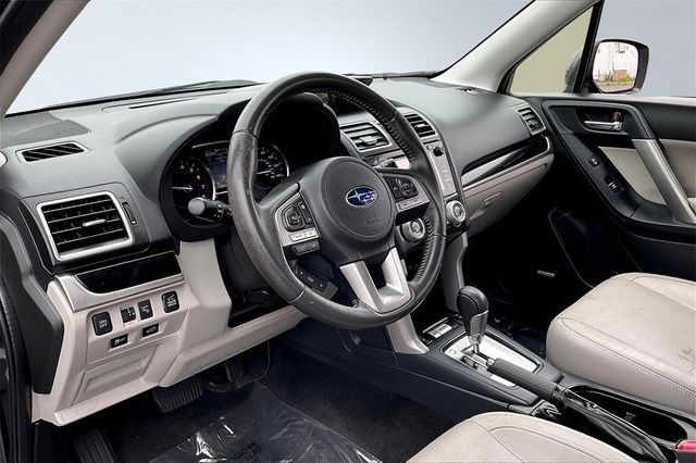 2017 Subaru Forester 2.5i Limited CVT - 22866054 - 10
