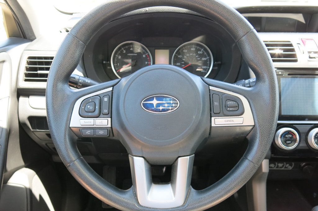 2017 Subaru Forester 2.5i Premium photo 21