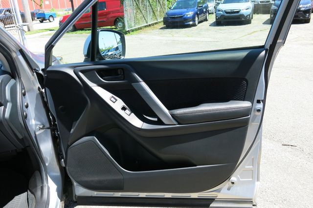 2017 Subaru Forester 2.5i Premium CVT - 22889670 - 46