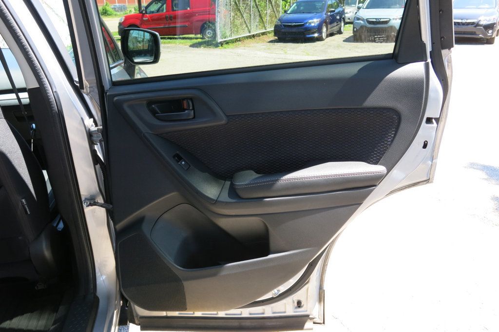 2017 Subaru Forester 2.5i Premium photo 47