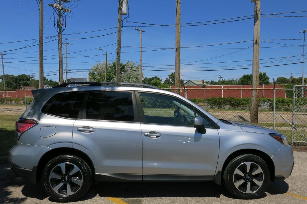 2017 Subaru Forester 2.5i Premium photo 5