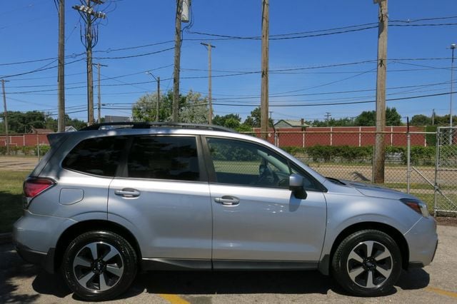 2017 Subaru Forester 2.5i Premium CVT - 22889670 - 4